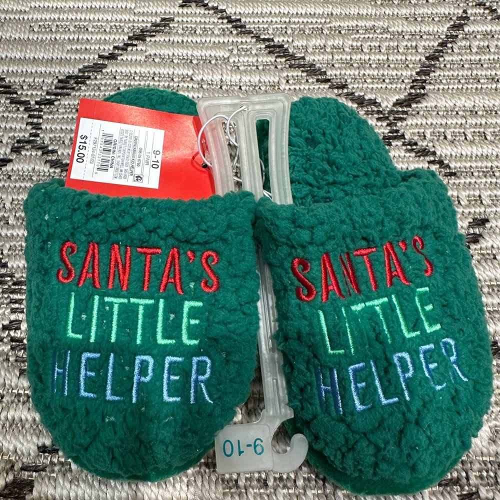 Santa's Little Helper Size 9-10 Kids Furry Slippers Warm Indoor Christmas Gift